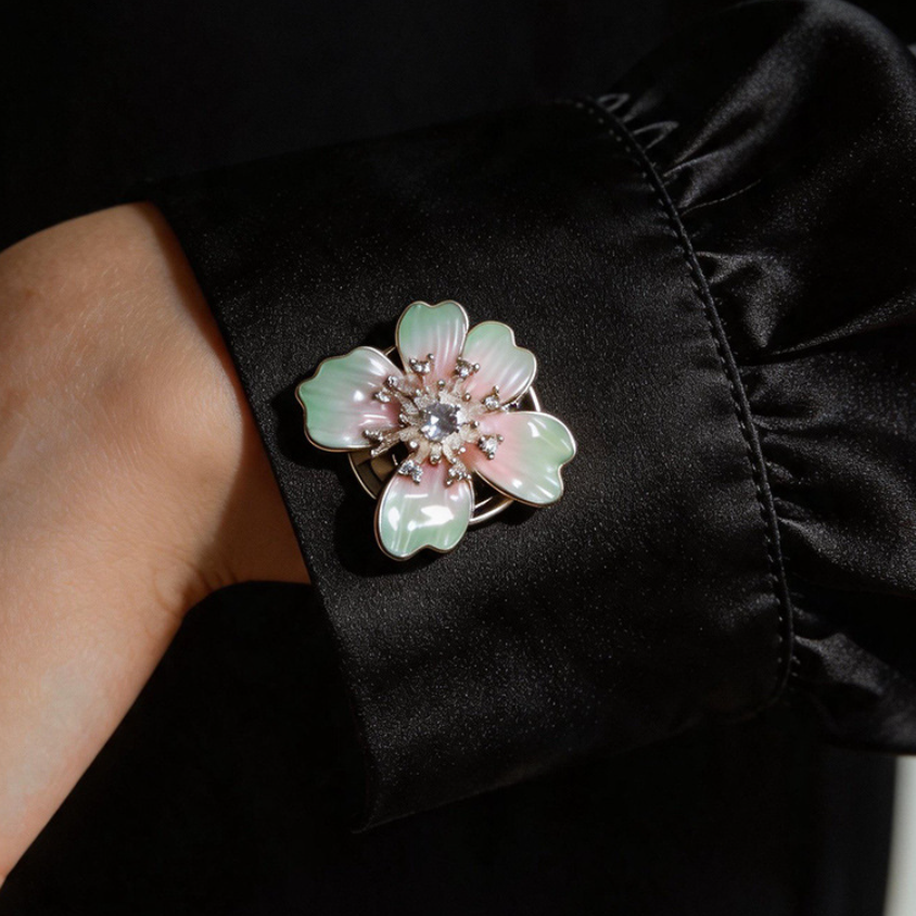 Blossom Scarf Clip