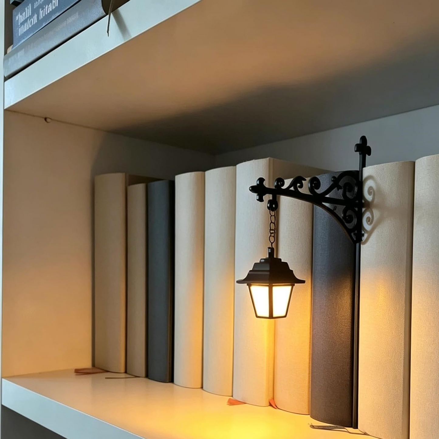 BookGlow Lamp